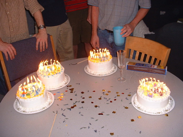 2002_0426_cake