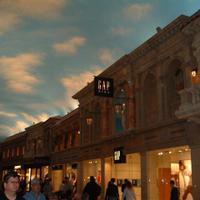 11Shops at the Forum