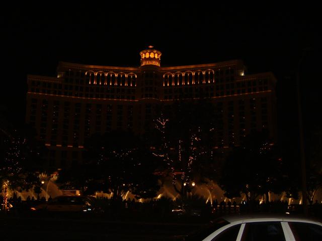 16Belagio at night